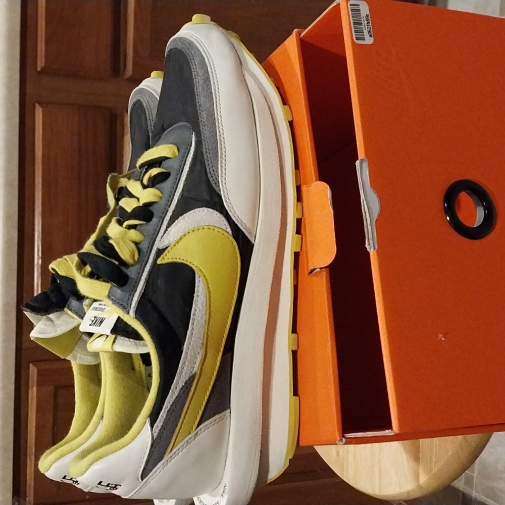 Nike Sacai Waffle Citron yellow grey black runner size 11.5 suede